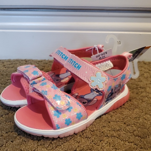 Disney Other - Toddler Girls Disney Stitch Pink Floral Lights Up Sandals Size 11 NWT